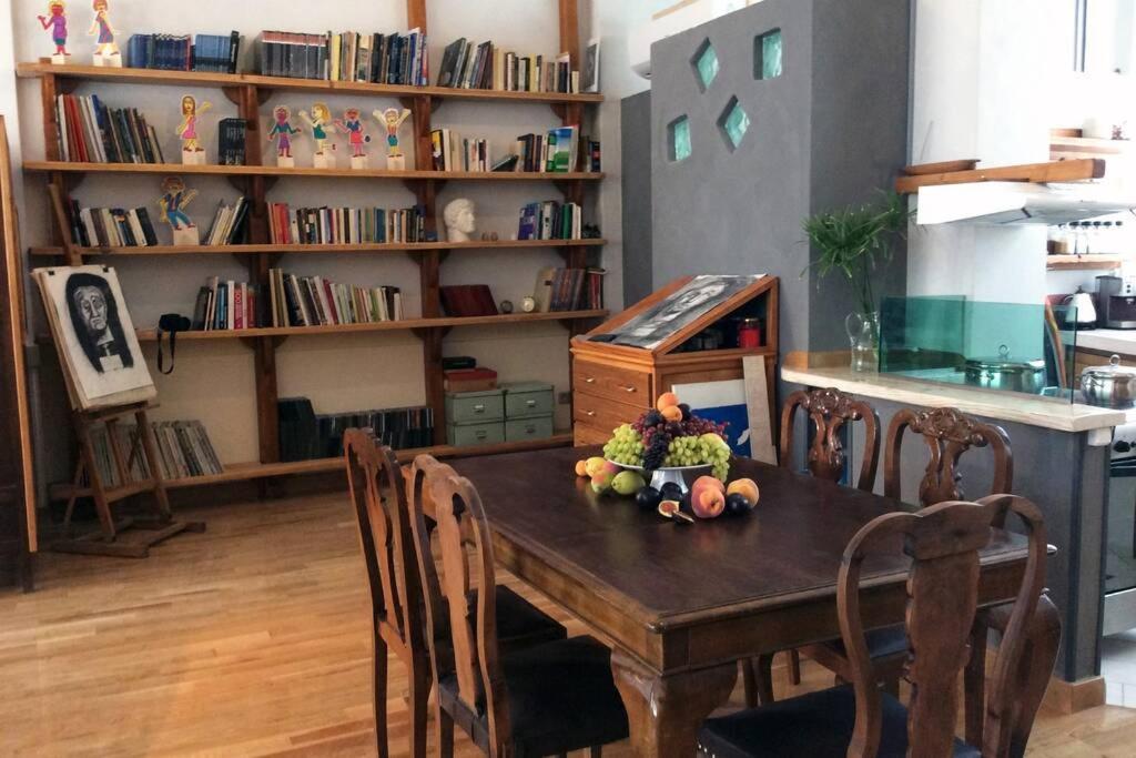Unique - Spacious Studio With Rooftop / Thissio Athen Eksteriør bilde