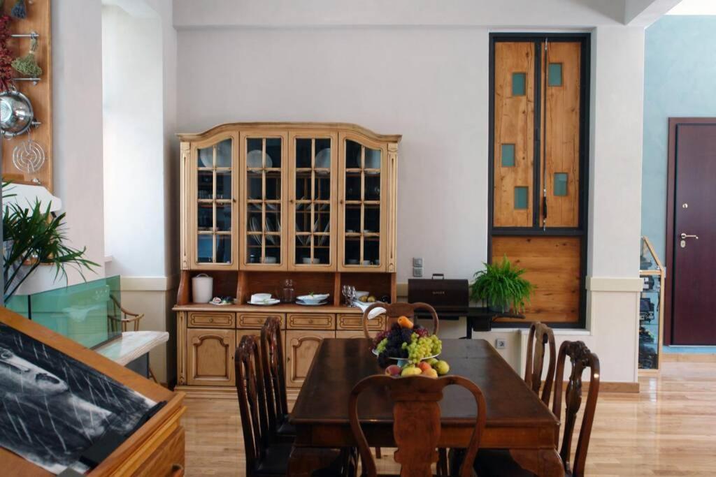 Unique - Spacious Studio With Rooftop / Thissio Athen Eksteriør bilde